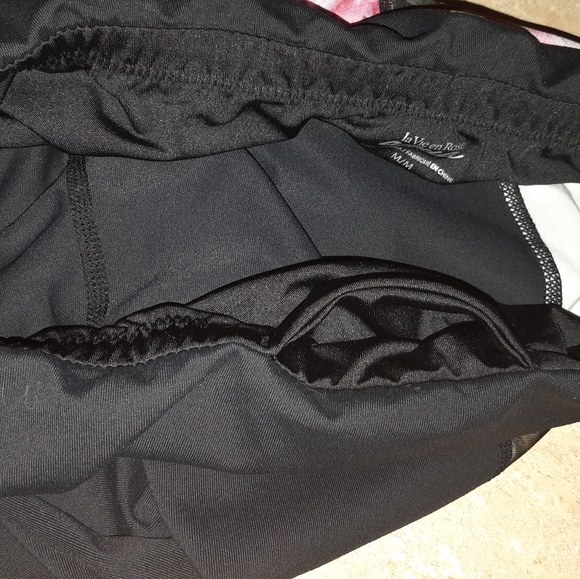 La Vie En Rose Floral Workout Leggings - Picture 10 of 10